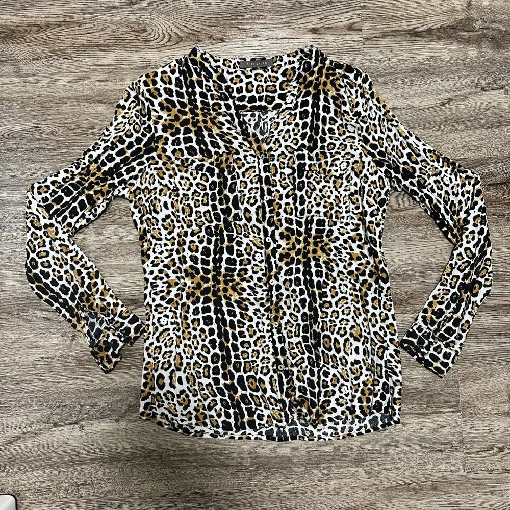 Bundle of Women's Medium (Size M) Clothing Tops/ Sweaters/ Jackets - Picture 7 of 15